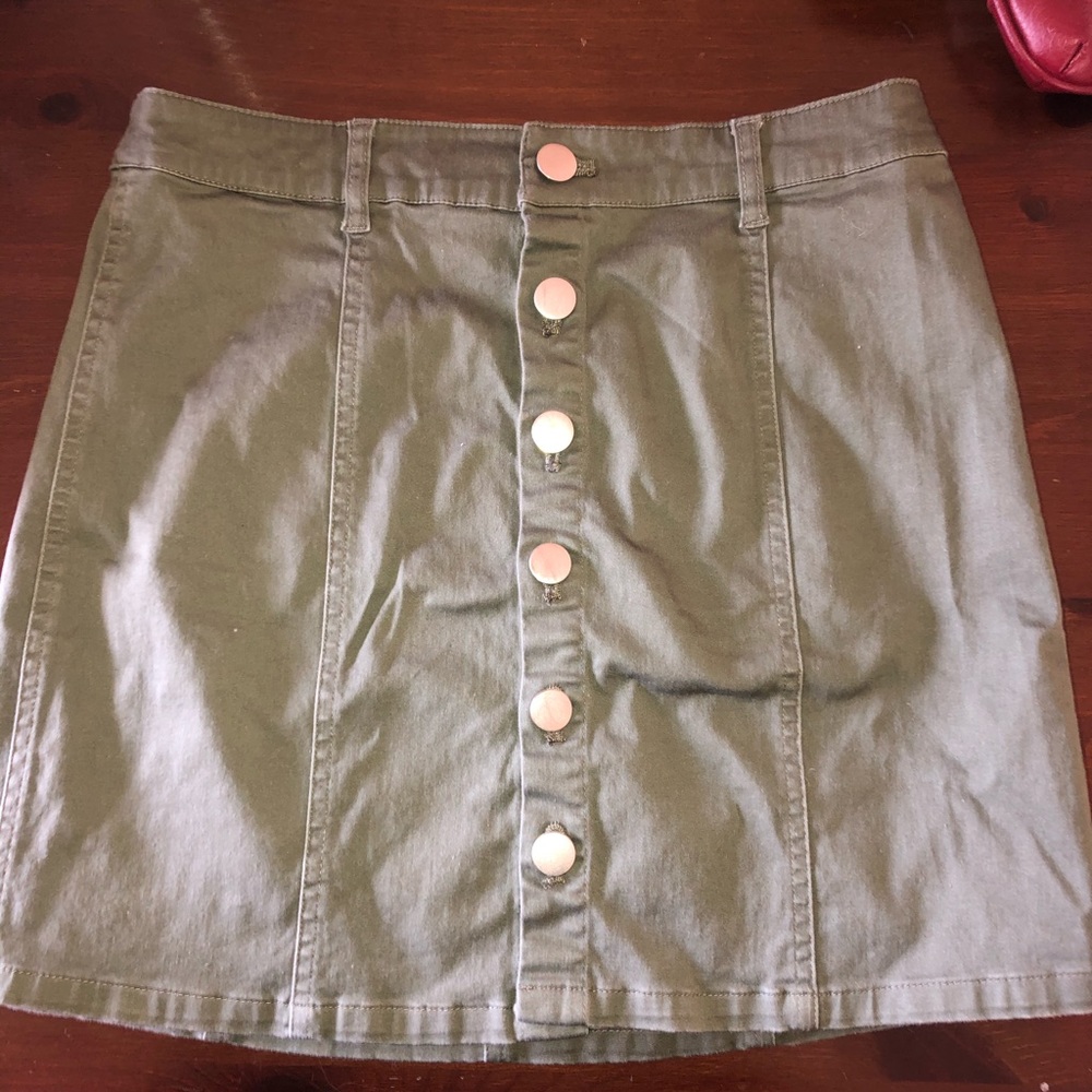 Forever 21 army green skirt